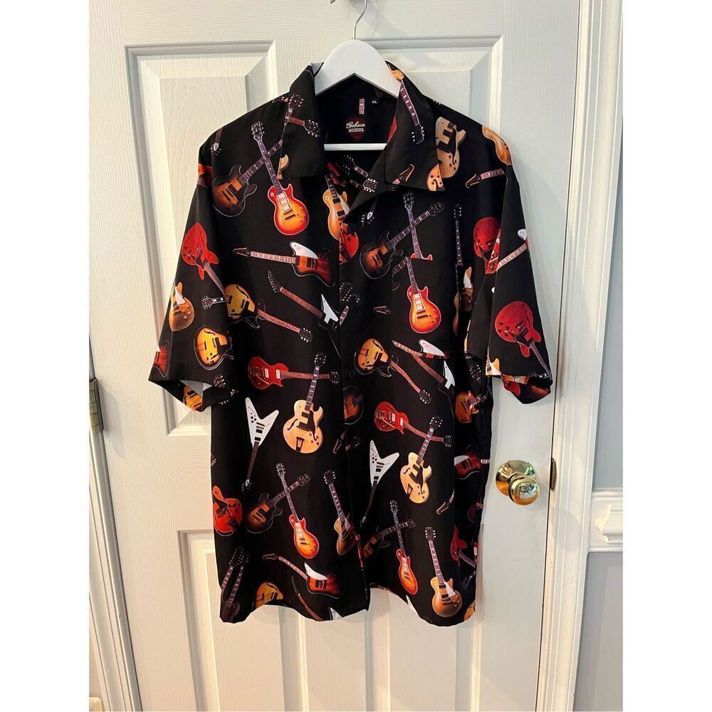 Gibson Tour Wear Guitar Print Short Sleeve Button Up Shirt sz XL NWOT